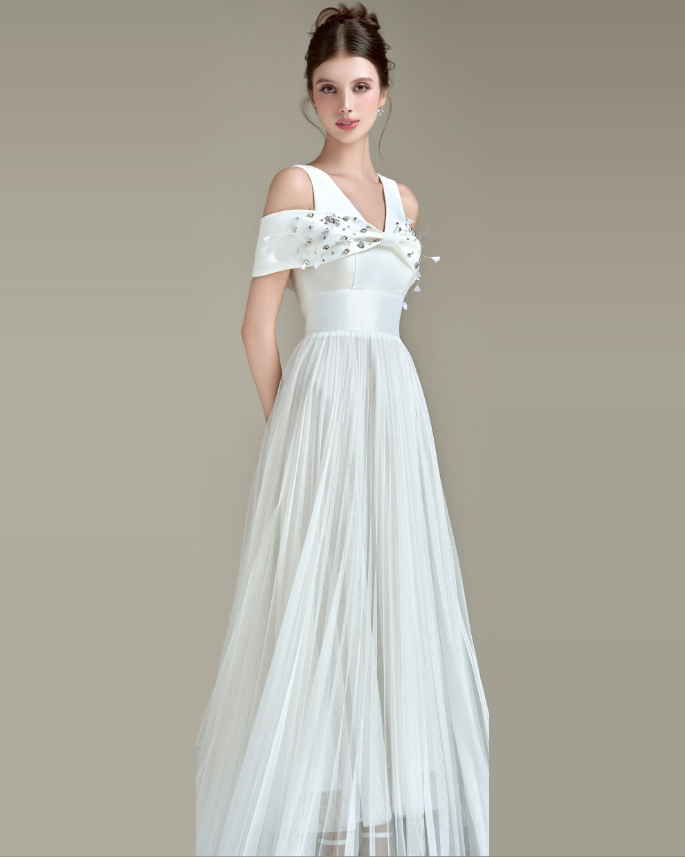 Chloe V-Line Neck Tulle Dress - White